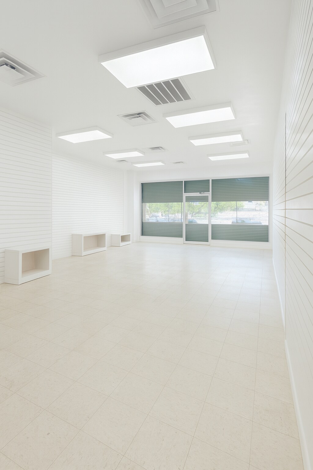 4112 4th Ave, Brooklyn, NY à louer Photo de l’immeuble– Image 1 sur 9