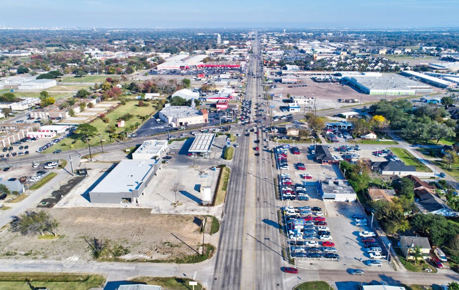 1111 Spencer Hwy, South Houston, TX à vendre - Photo de l’immeuble – Image 3 sur 9