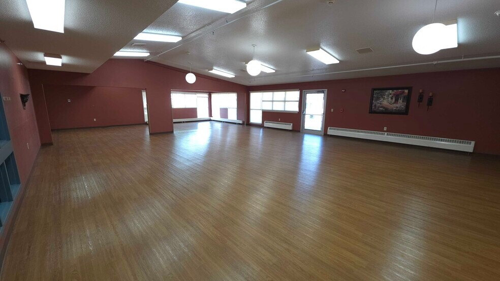 311 4th St E, Napoleon, ND à vendre - Photo de l’immeuble – Image 2 sur 12