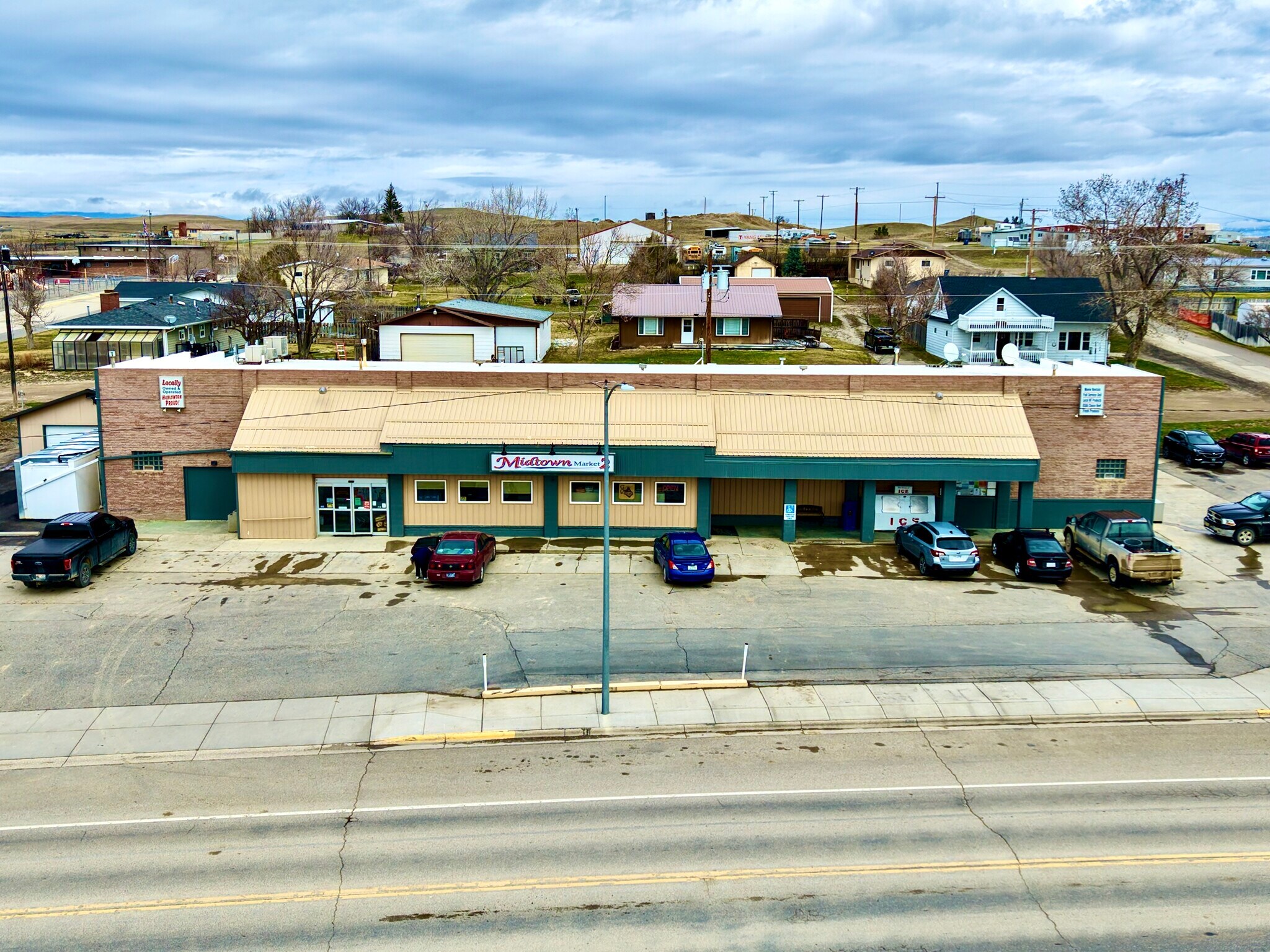 207 3rd St SE, Harlowton, MT à vendre Photo principale– Image 1 sur 39