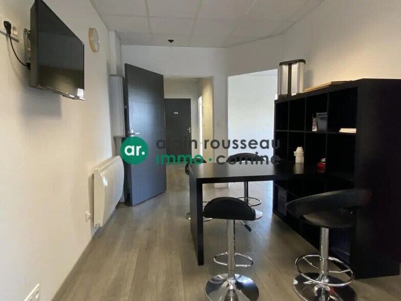 Bureau dans Mûrs-Erigné à louer - Photo intérieure – Image 3 sur 5