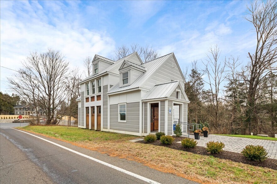 1896 Wrightstown Rd, Washington Crossing, PA à louer - Photo de l’immeuble – Image 2 sur 26