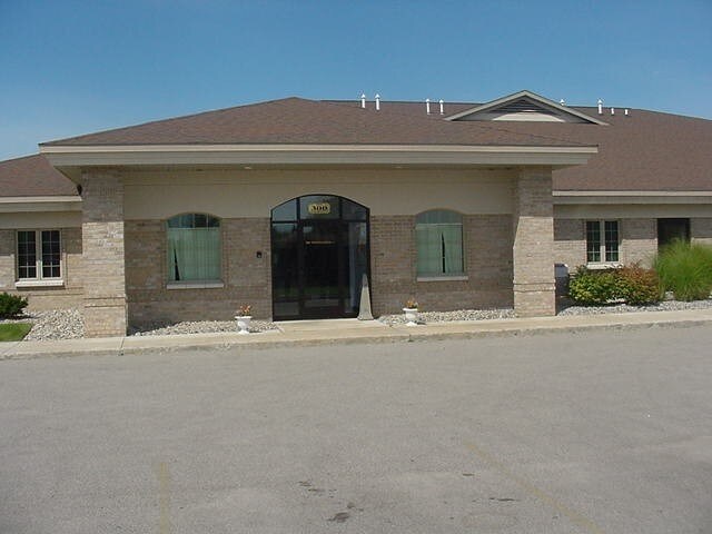 3941 Traxler Ct, Bay City, MI à louer - Photo de l’immeuble – Image 2 sur 12