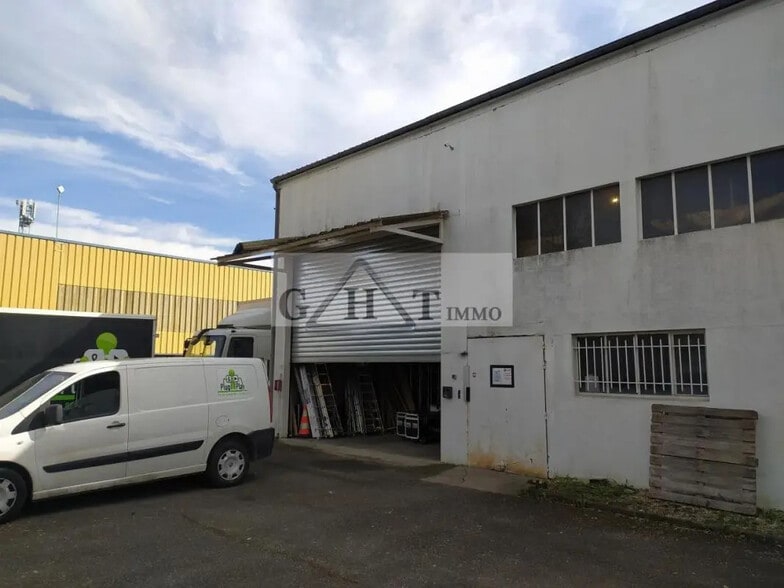 Industriel/Logistique dans Lagny-sur-Marne à vendre - Photo de l’immeuble – Image 2 sur 9