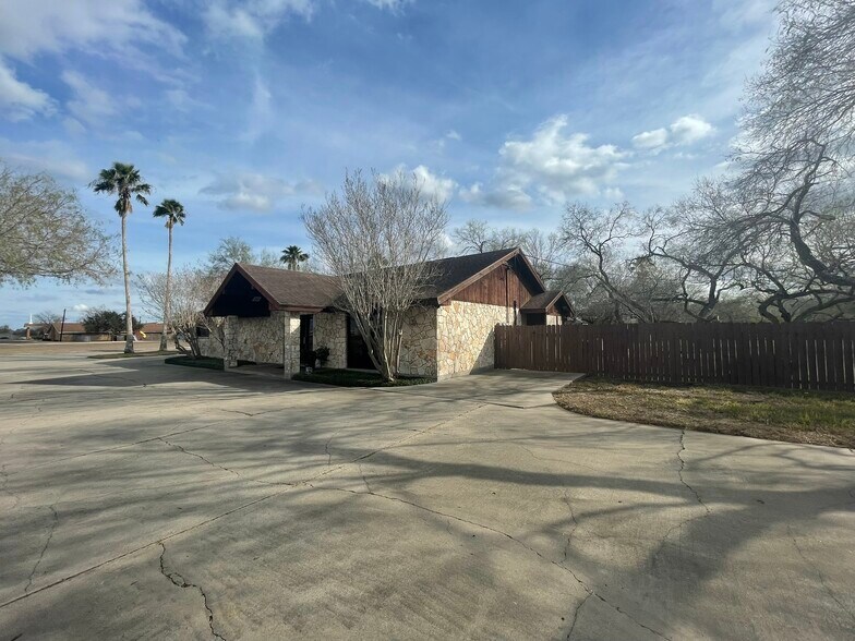 325 General Cavazos Blvd, Kingsville, TX à vendre - Photo de l’immeuble – Image 3 sur 10