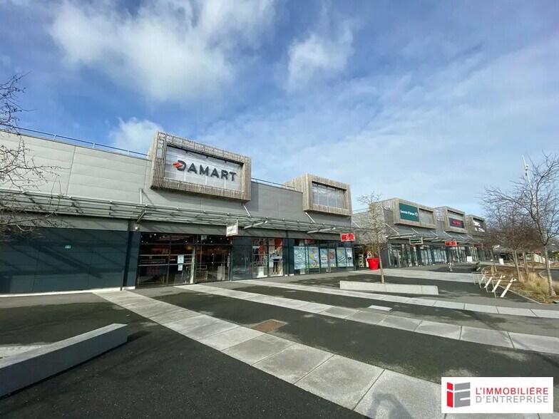 Local commercial dans Pleurtuit à louer - Photo de l’immeuble – Image 3 sur 3