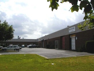 Plus de détails pour 181 E Industry Ct, Deer Park, NY - Industriel/Logistique à louer
