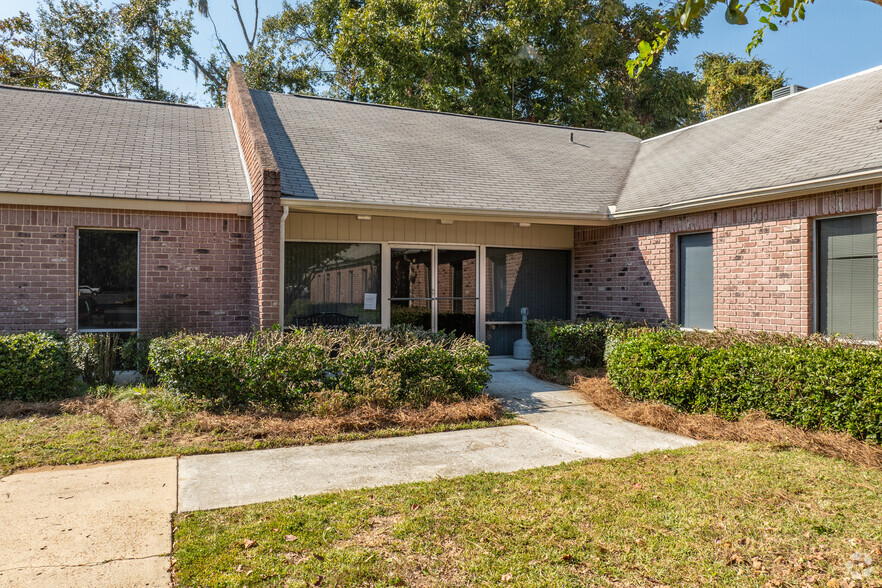 325 John Knox Rd, Tallahassee, FL à vendre - Photo de l’immeuble – Image 2 sur 16