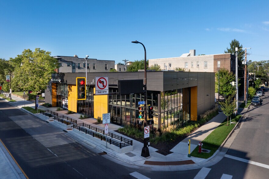 2700 Hennepin Ave, Minneapolis, MN à louer - Photo de l’immeuble – Image 3 sur 10