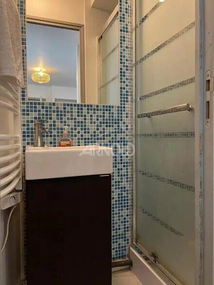 Local commercial dans Nantes à louer - Photo de l’immeuble – Image 3 sur 4