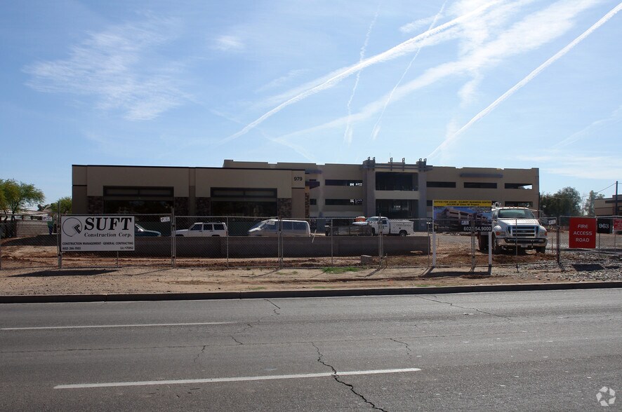 971 N Gilbert Rd, Gilbert, AZ à louer - Photo de l’immeuble – Image 3 sur 39