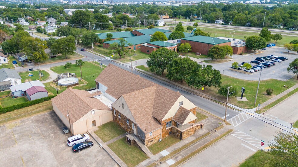 4225 W 5th St, Tulsa, OK à vendre - Photo de l’immeuble – Image 2 sur 10