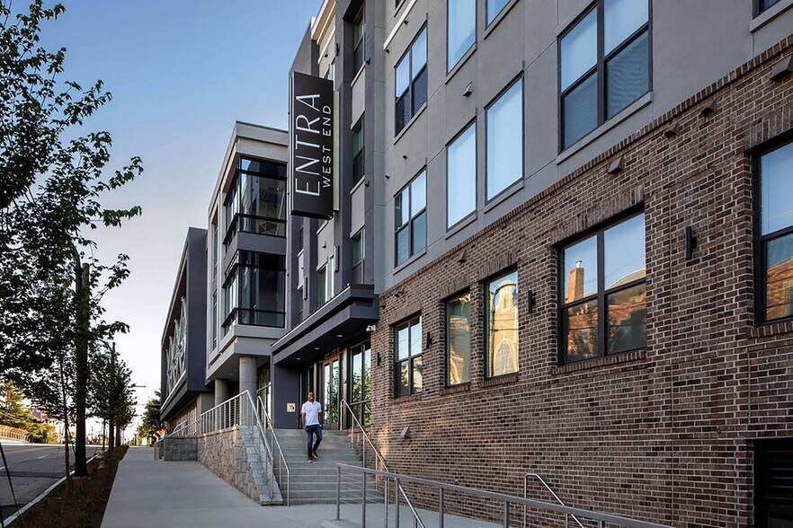 451 Lee St SW, Atlanta, GA à louer - Photo de l’immeuble – Image 1 sur 5