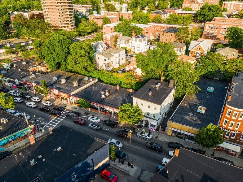 Washington St Portfolio portefeuille de 5 biens à vendre sur LoopNet.fr - Photo de l’immeuble – Image 1 sur 44