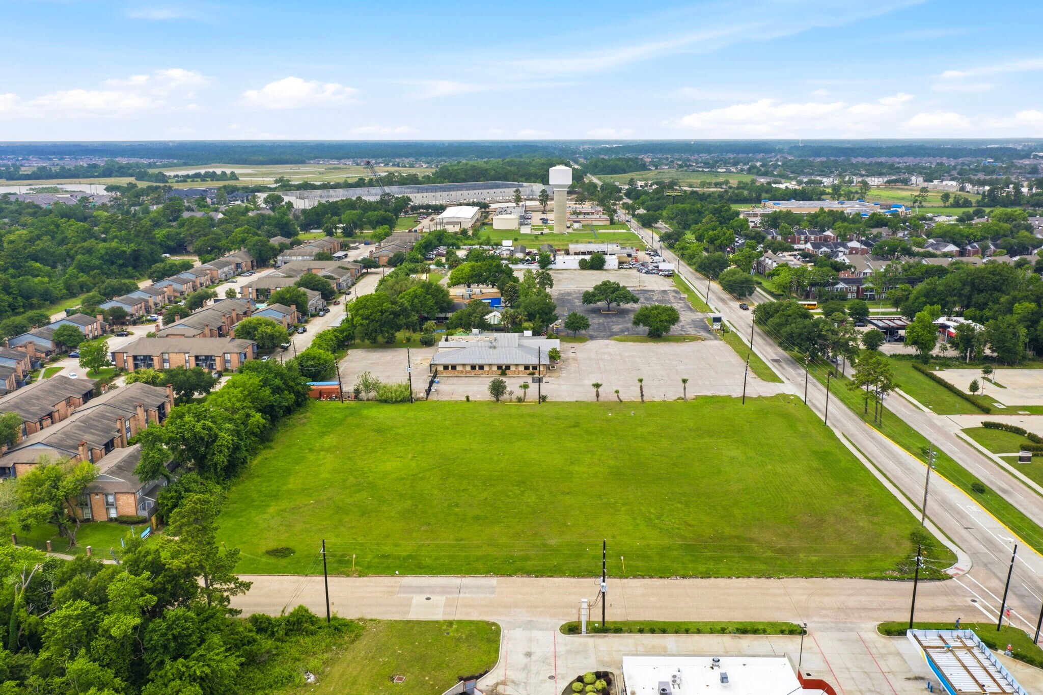 Barrel Park - 3 Units portefeuille de 3 biens à vendre sur LoopNet.fr Photo principale– Image 1 sur 8