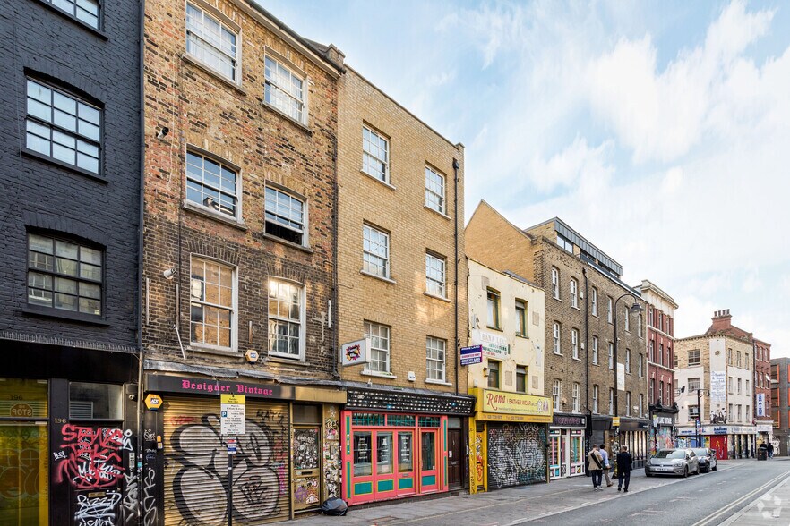 192 Brick Ln, Londres à louer - Photo de l’immeuble – Image 3 sur 4