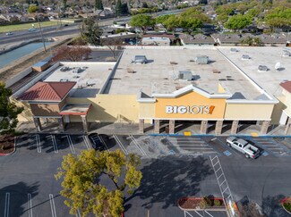 Plus de détails pour 1717 Oakdale Rd, Modesto, CA - Local commercial à louer