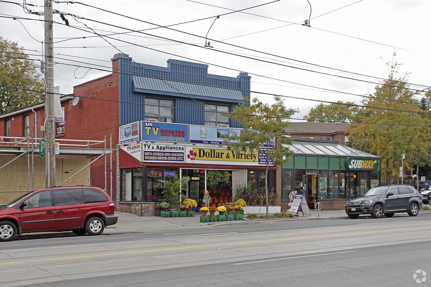 2386 Lake Shore Blvd W, Toronto, ON à louer - Photo de l’immeuble – Image 3 sur 6