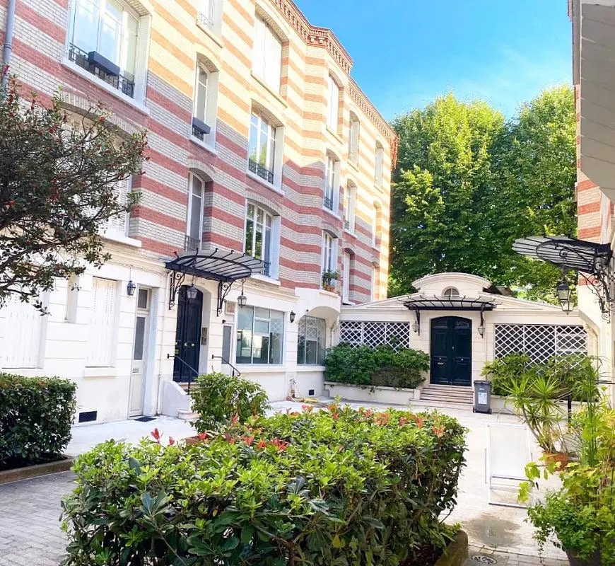 Bureau dans Neuilly-sur-Seine à vendre Photo de l’immeuble– Image 1 sur 2