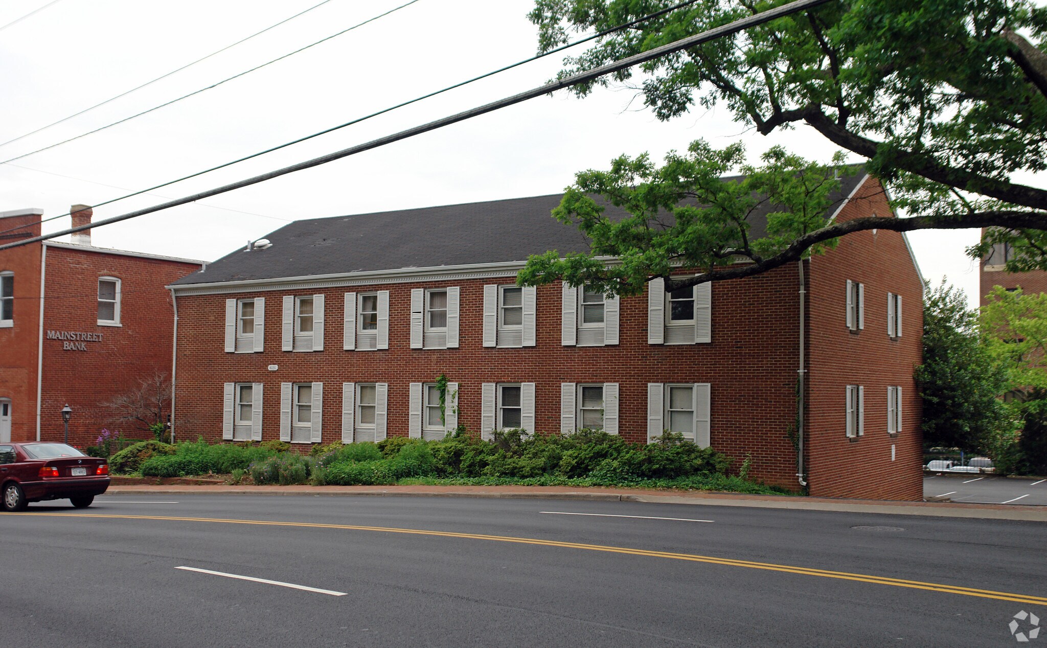 4031 Chain Bridge Rd, Fairfax, VA à vendre Photo principale– Image 1 sur 6