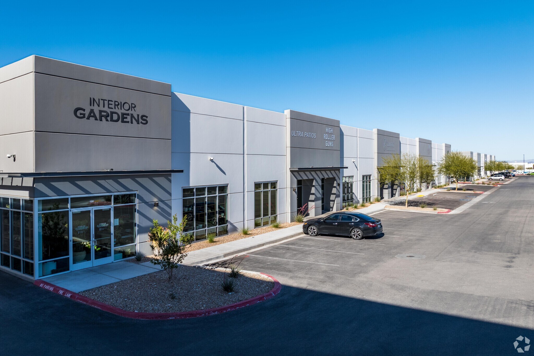 6738 W Sunset Rd, Las Vegas, NV à louer Photo principale– Image 1 sur 5