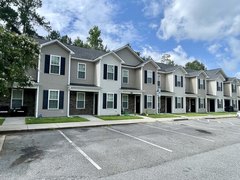 2915 Macgregor Downs Rd, Greenville, NC à vendre - Photo de l’immeuble – Image 3 sur 4