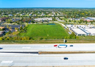 12100 N Corporate Pky, Mequon, WI - Vue aérienne vue de carte - Image1