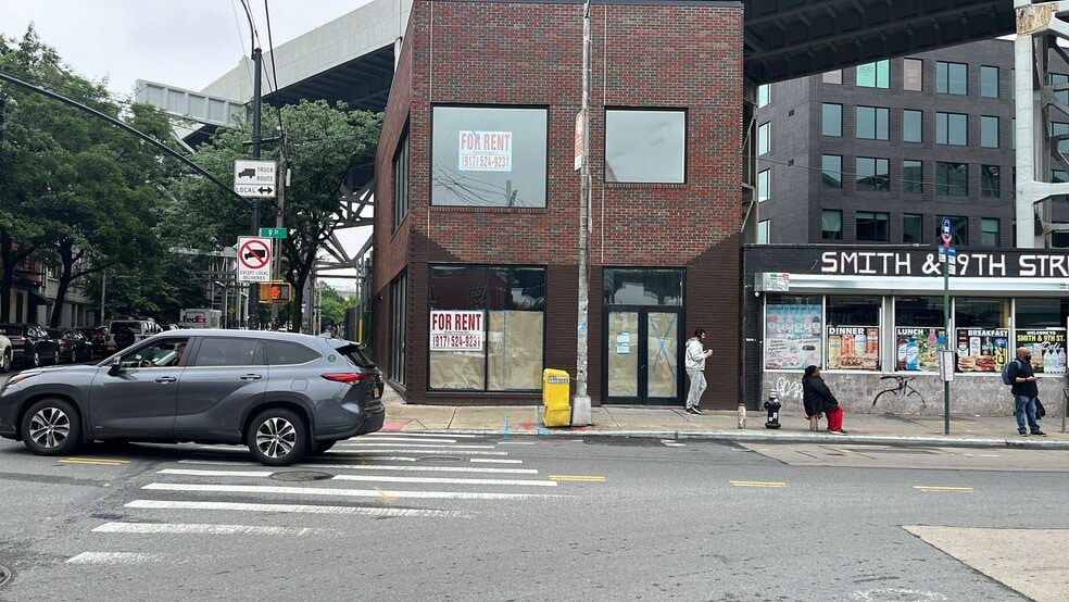 501 Smith St, Brooklyn, NY à louer - Photo de l’immeuble – Image 2 sur 4