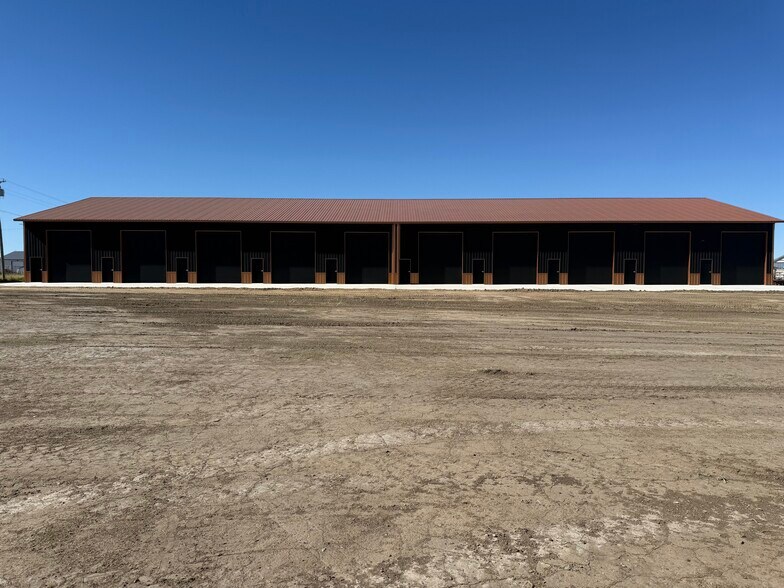 4355 Chambers Dr, Garden City, KS à louer - Photo de l’immeuble – Image 3 sur 5