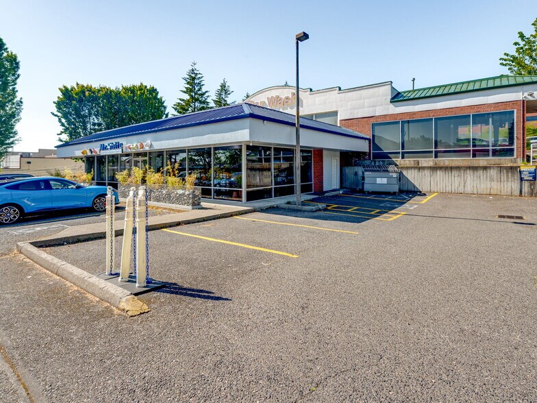 10189 SE Sunnyside Rd, Clackamas, OR à vendre - Photo de l’immeuble – Image 1 sur 29