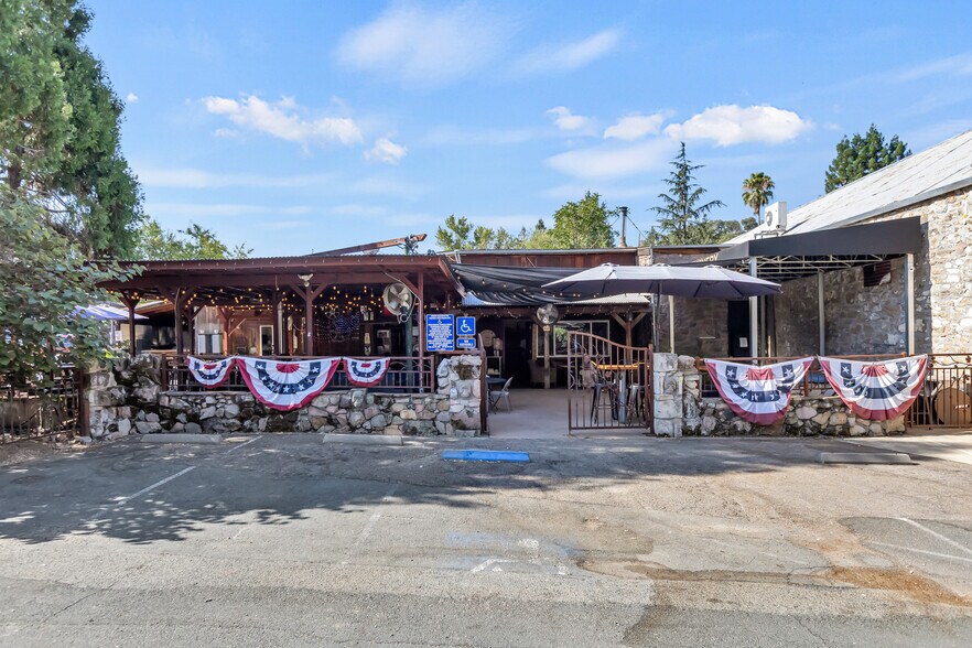 8345 Main St, Mokelumne Hill, CA à vendre - Photo de l’immeuble – Image 2 sur 40