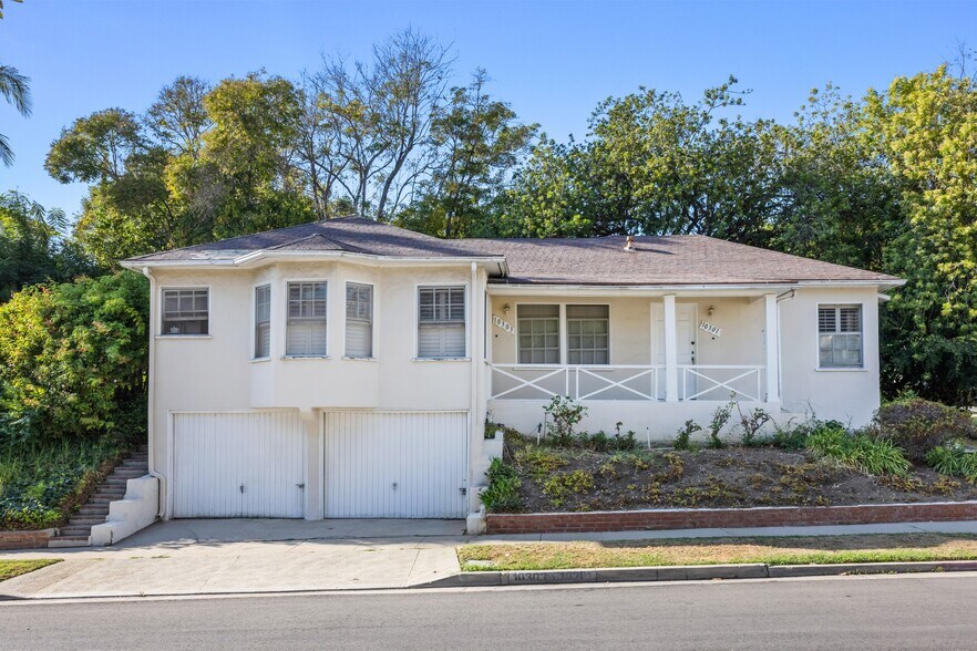 10301 Mississippi Ave, Los Angeles, CA à vendre - Photo de l’immeuble – Image 3 sur 6