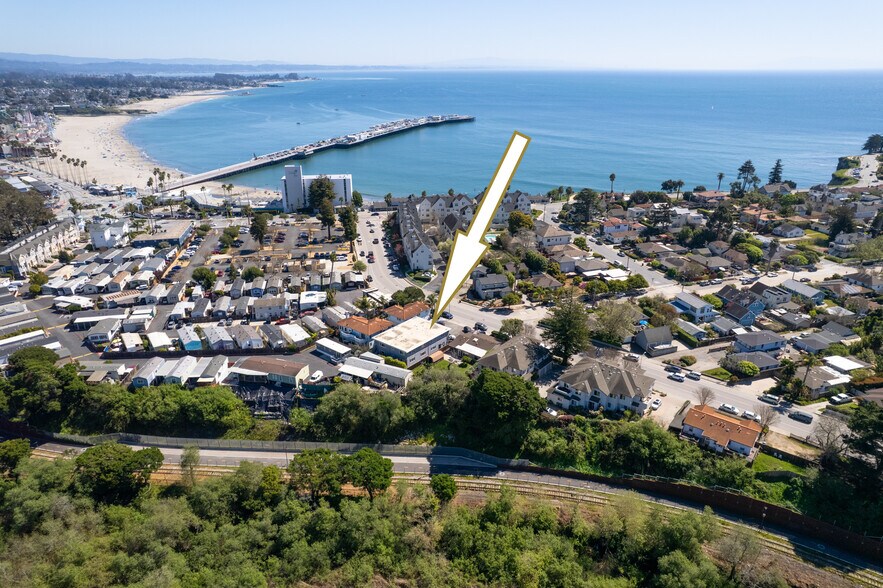 140 Bay St, Santa Cruz, CA à vendre - Photo principale – Image 1 sur 26