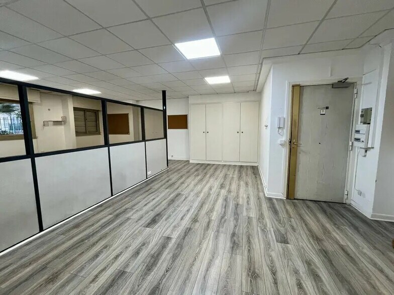 Bureau dans Nice à louer - Photo de l’immeuble – Image 3 sur 5