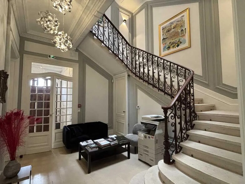 Bureau dans Bordeaux à vendre - Photo intérieure – Image 2 sur 4