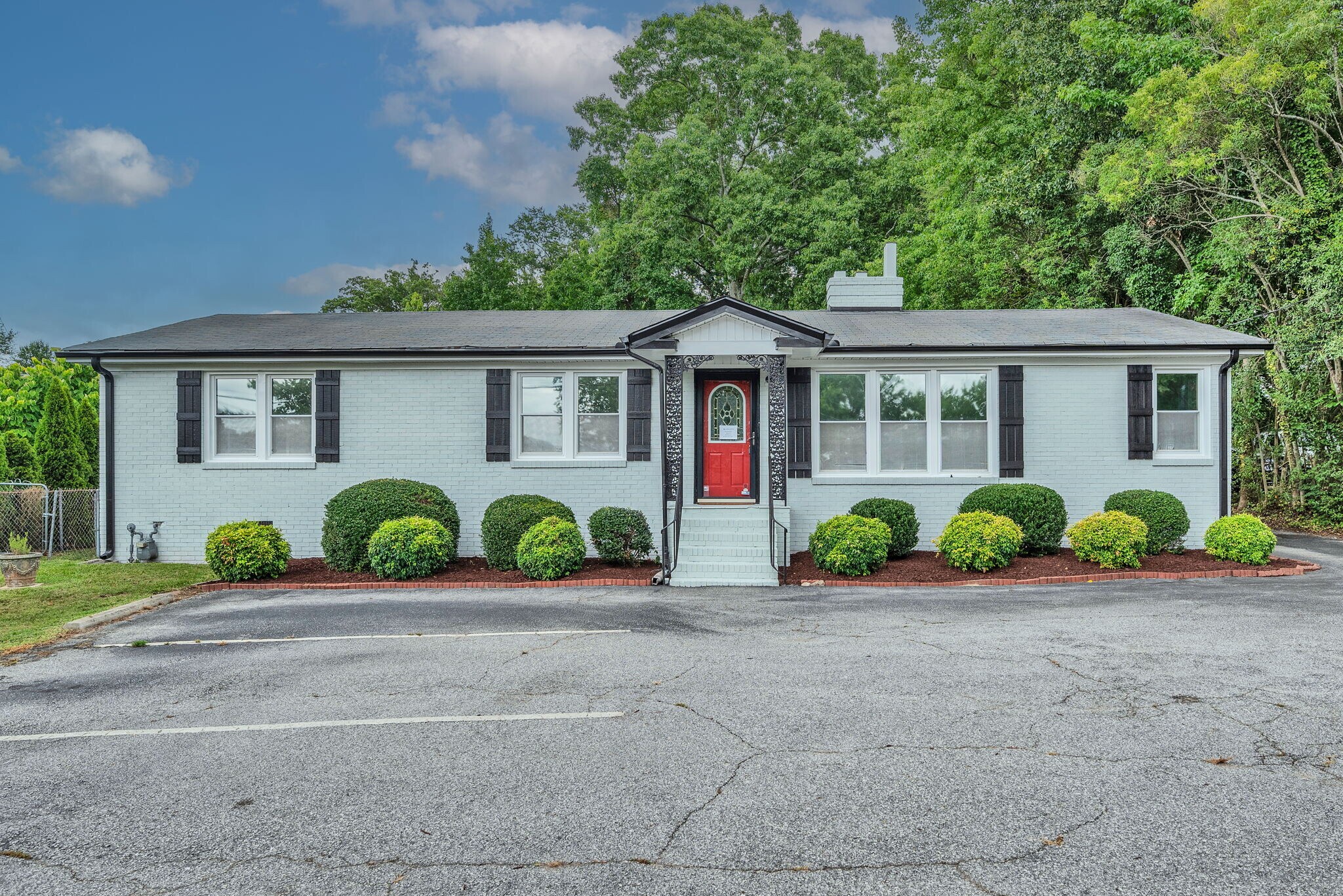 1 Elizabeth Dr, Greenville, SC à vendre Photo de l’immeuble– Image 1 sur 32