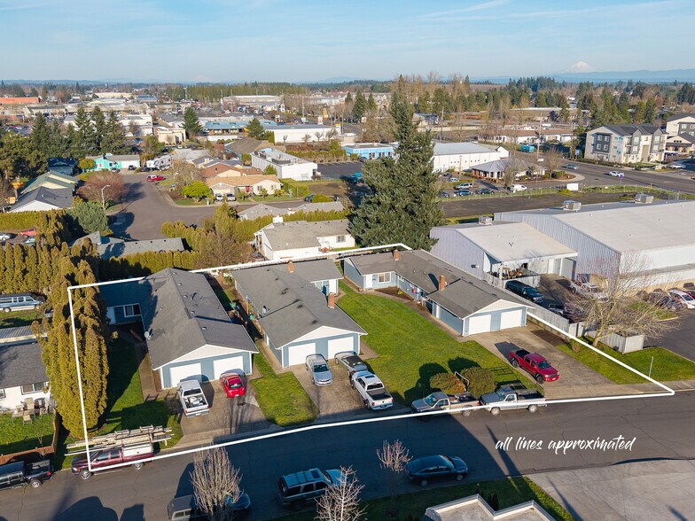 1581 James St, Woodburn, OR à vendre - Photo principale – Image 1 sur 41