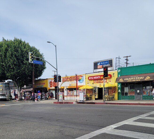 3009 Wabash Ave, Los Angeles, CA à vendre - Photo de l’immeuble – Image 3 sur 11