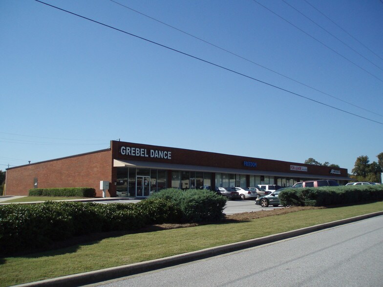 100-114 Commerce Pky, Pelham, AL à louer - Photo de l’immeuble – Image 2 sur 3