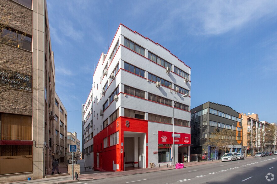 Bureau dans Madrid, Madrid à vendre - Photo de l’immeuble – Image 2 sur 3