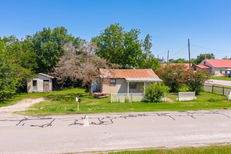310 E Parsons St, Manor, TX à vendre - Photo de l’immeuble – Image 2 sur 4