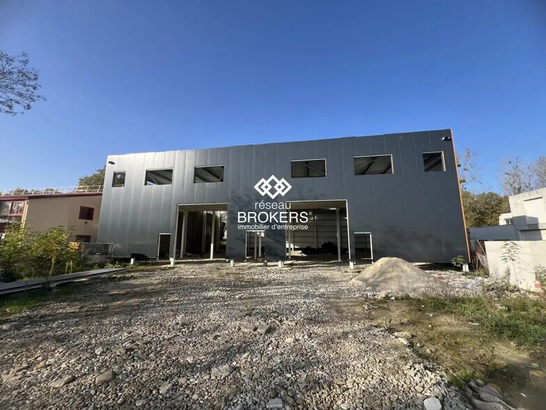 Local commercial dans Bondoufle à louer - Photo de l’immeuble – Image 1 sur 13