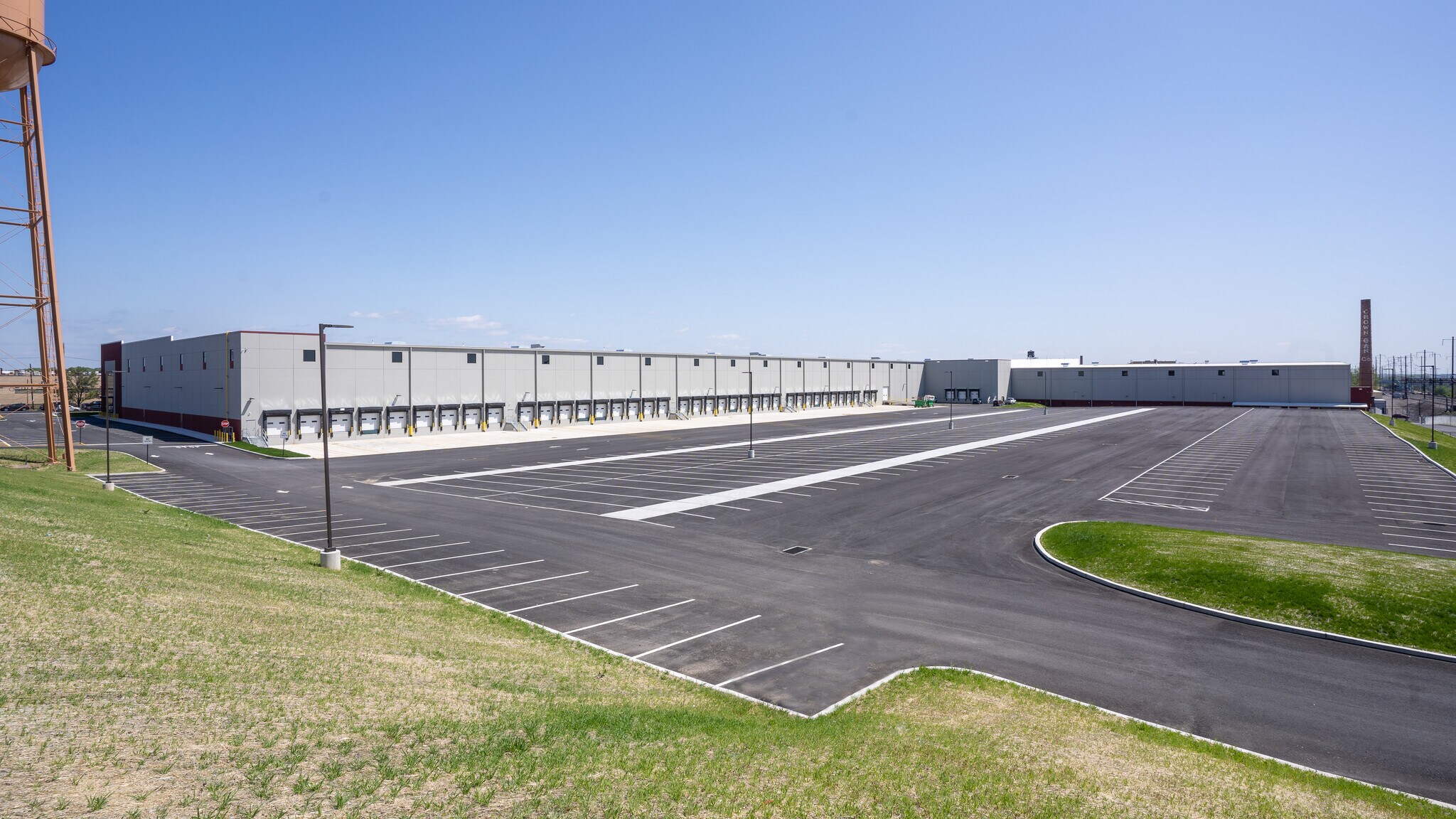 956 E Erie Ave, Philadelphia, PA à louer Photo principale– Image 1 sur 12