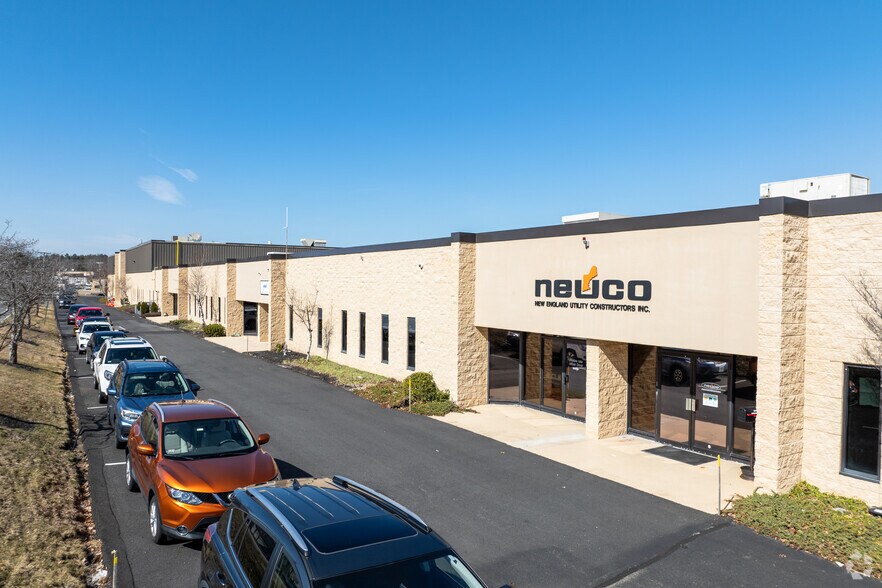 94-104 Glenn St, Lawrence, MA à louer - Photo principale – Image 1 sur 6