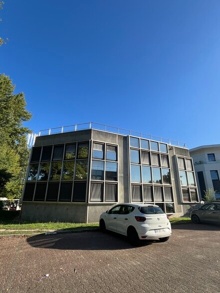 8 avenue de chavailles, Bruges à louer - Photo principale – Image 1 sur 9