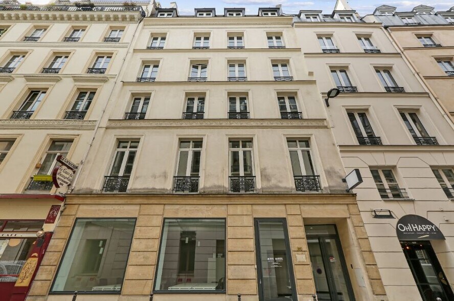 21 Rue Saint-Marc, Paris à louer - Photo de l’immeuble – Image 1 sur 9