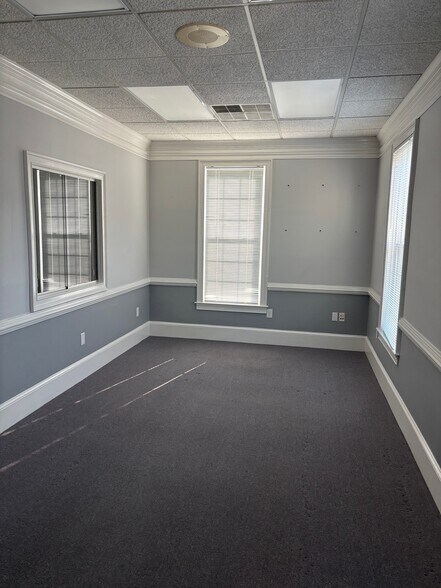 112 Governors Sq, Peachtree City, GA à louer - Photo de l’immeuble – Image 3 sur 8