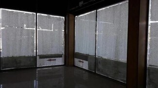 Plus de détails pour Local commercial à vendre