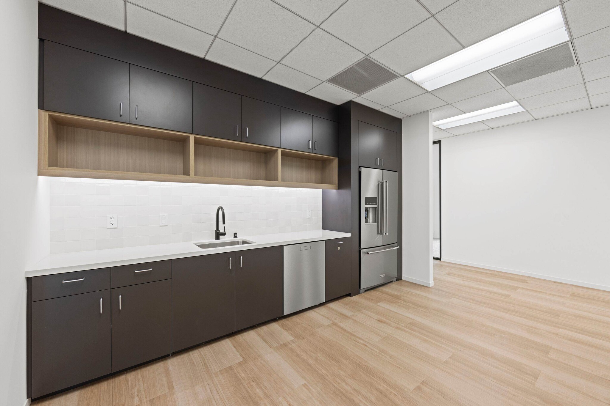 5 Park Plaza, Irvine, CA à louer Photo intérieure– Image 1 sur 11