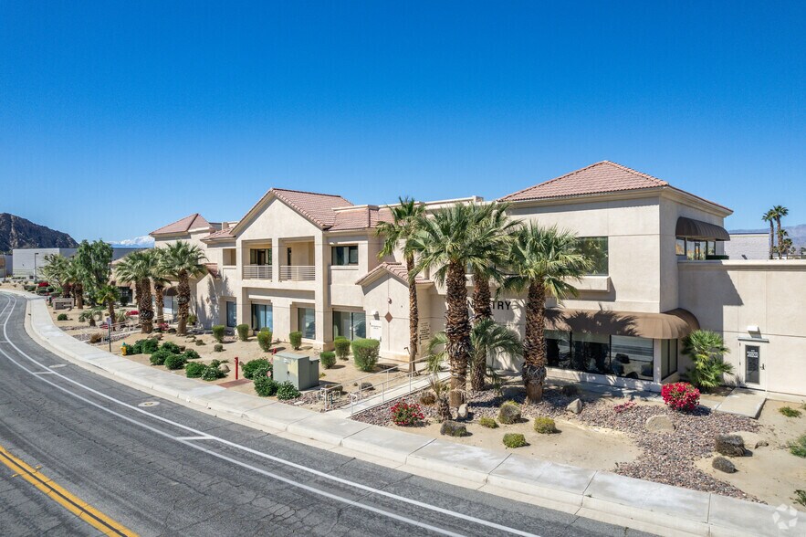 78900 Avenue 47, La Quinta, CA à vendre - Photo de l’immeuble – Image 1 sur 8